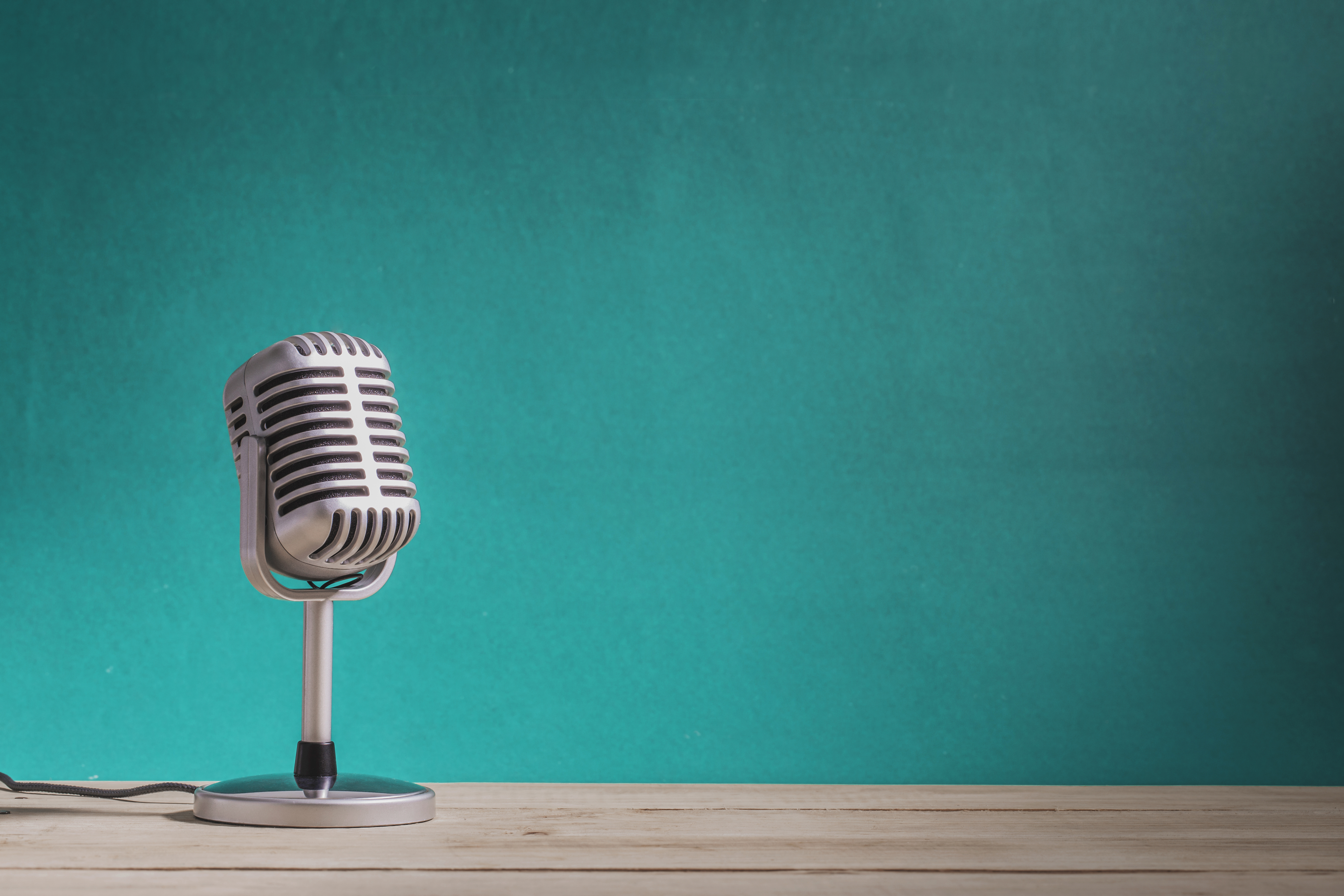 retro microphone